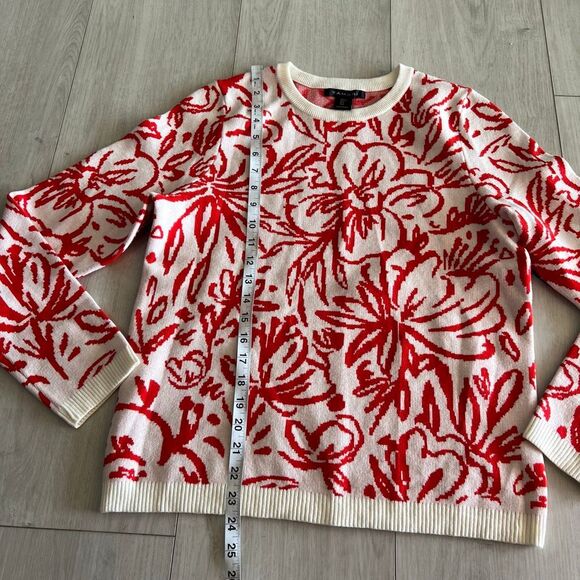 Tahari women's red floral sweater size L - Picture 2 of 7